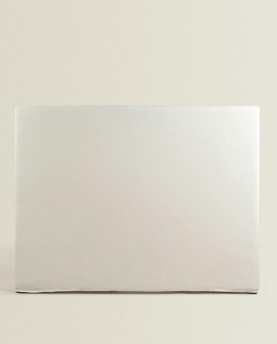 HEADBOARD WITH LINEN COVER
