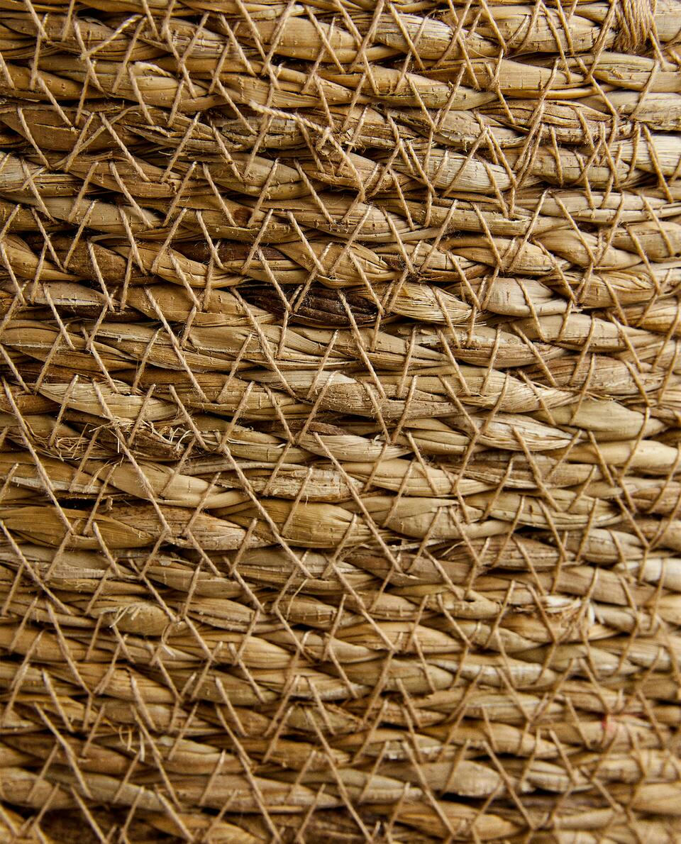 WOVEN BASKET