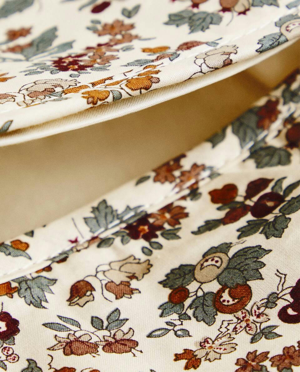 FLORAL PRINT FABRIC CHILDREN’S WIPE HOLDER