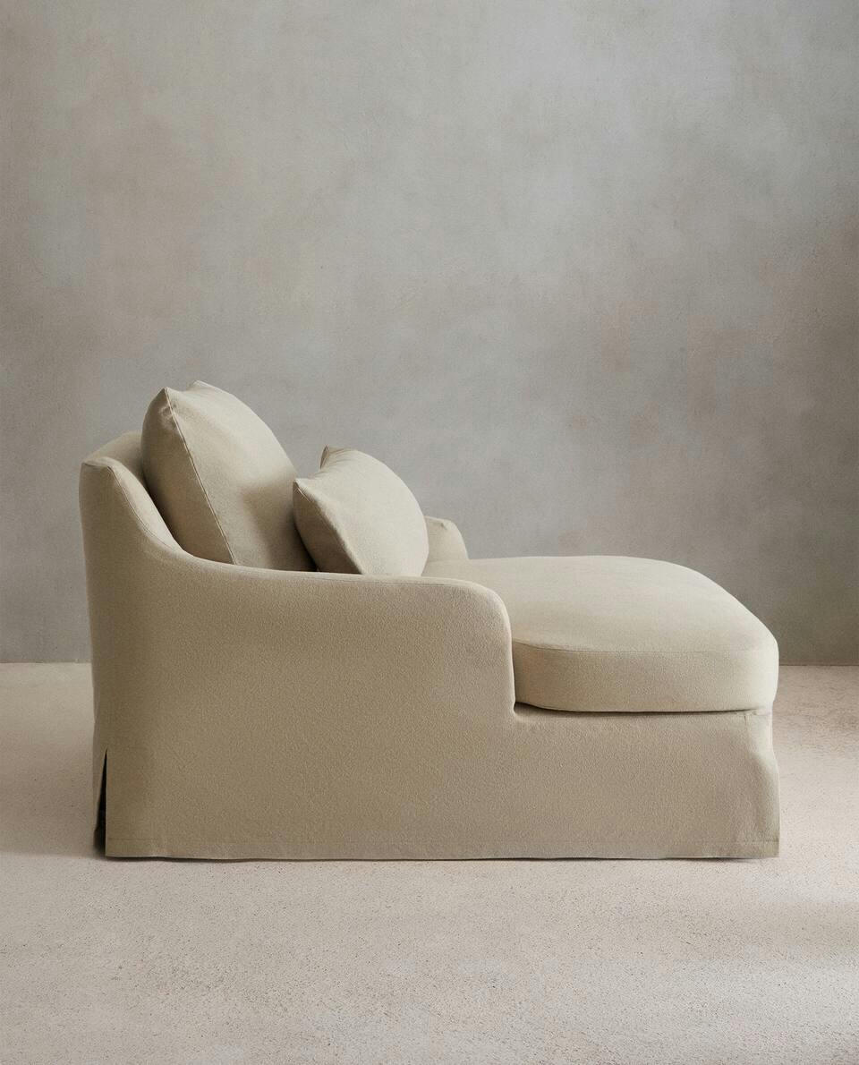 LOVESEAT 01