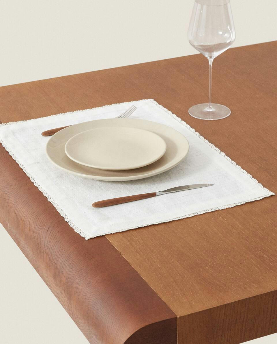 JACQUARD PLACEMAT