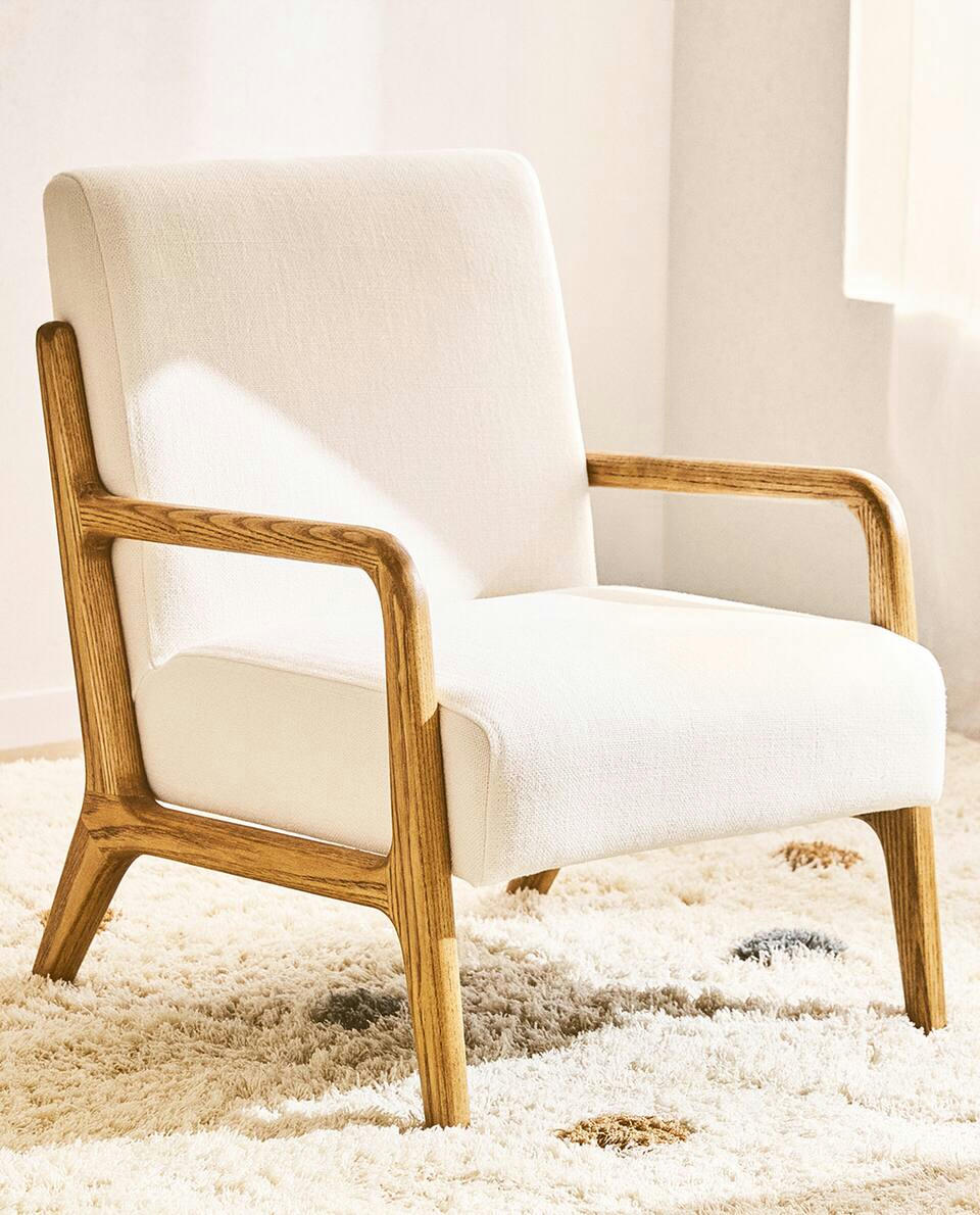 WOOD AND LINEN CHILDREN’S ARMCHAIR