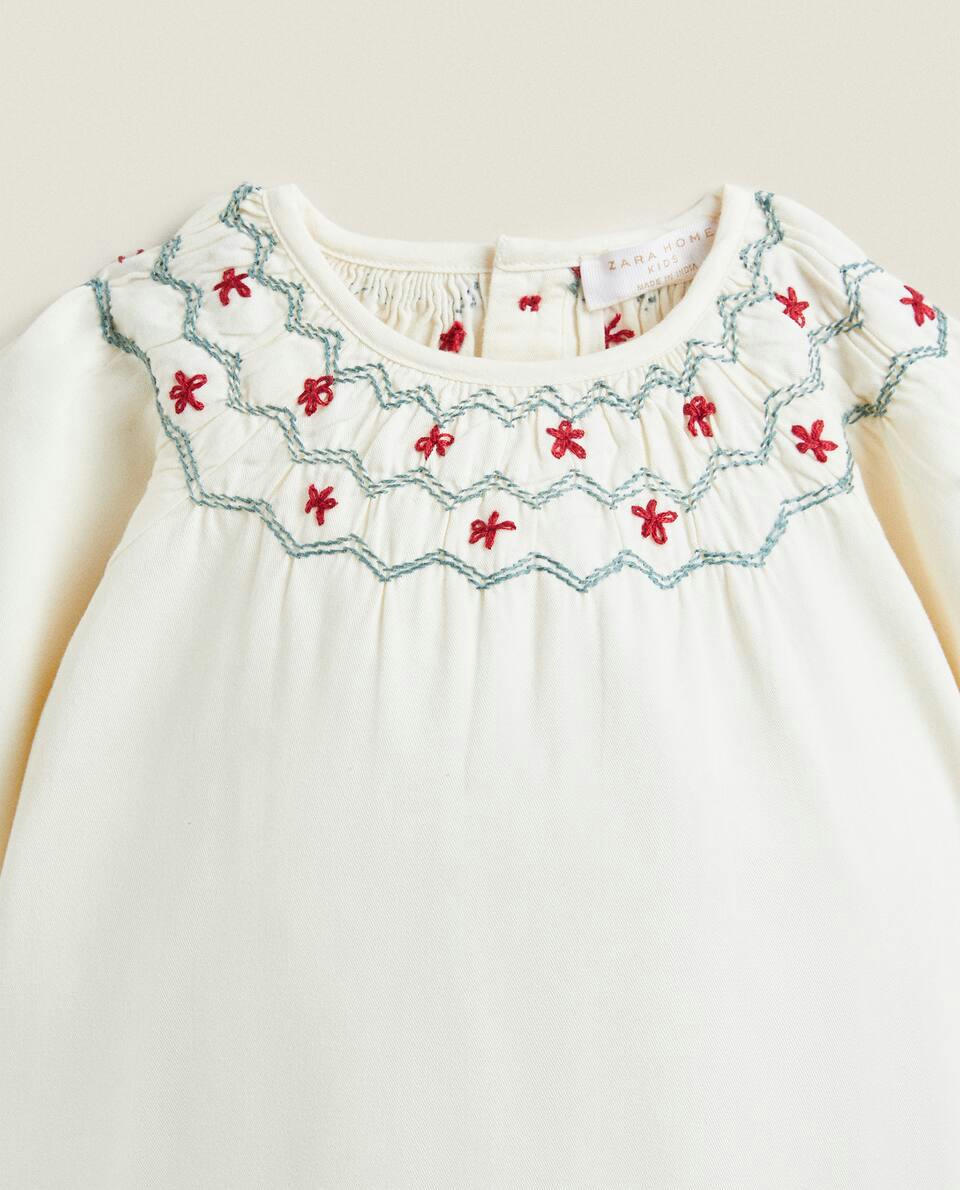 EMBROIDERED CHRISTMAS BABY ROMPER