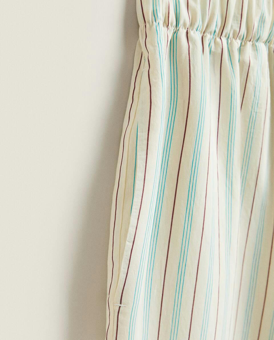 TROUSERS WITH THIN STRIPES