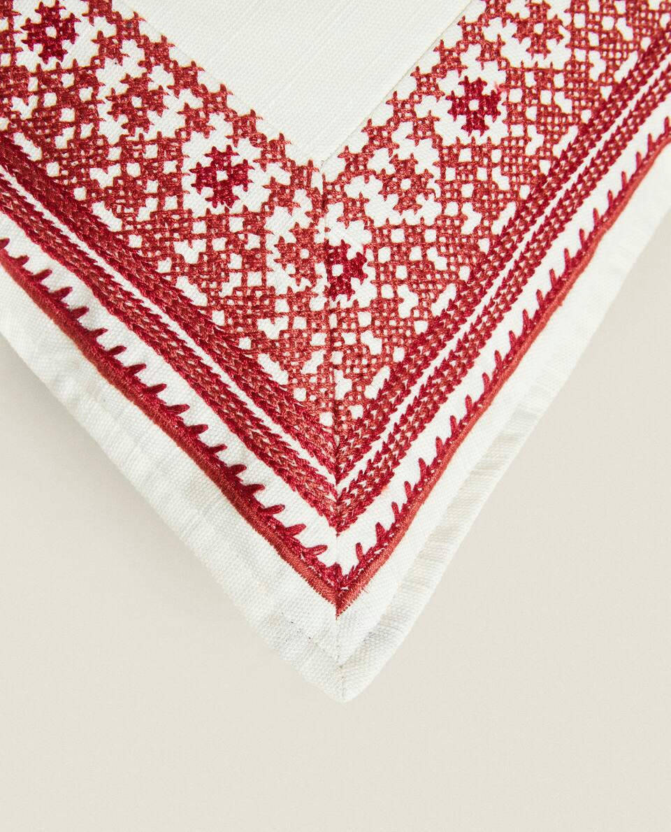 CHRISTMAS CROSS-STITCH CUSHION COVER