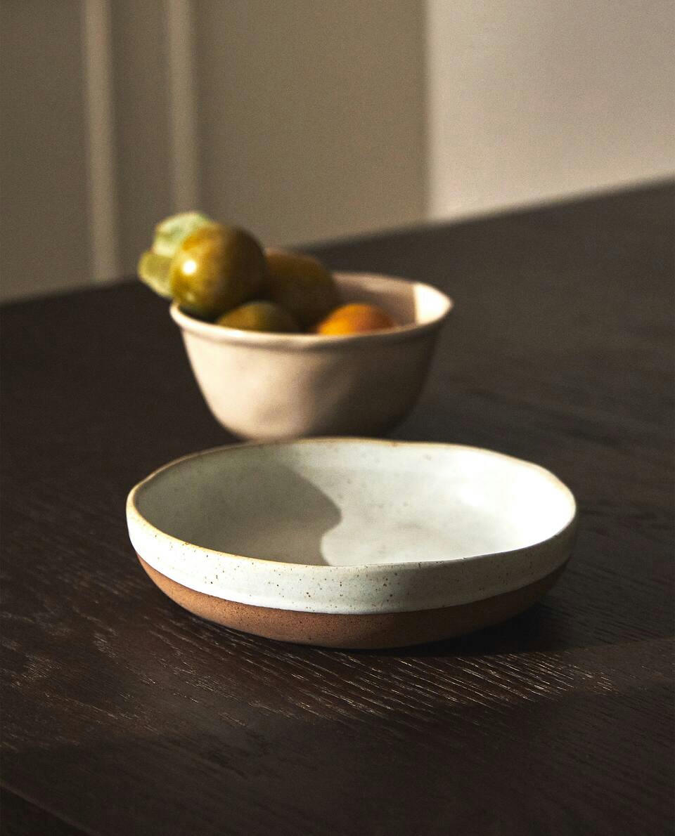 BOWL WITH RAISED DESIGN