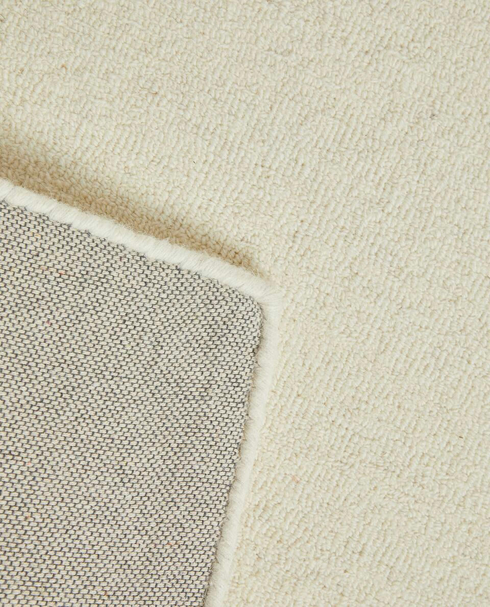 WOOL RUG