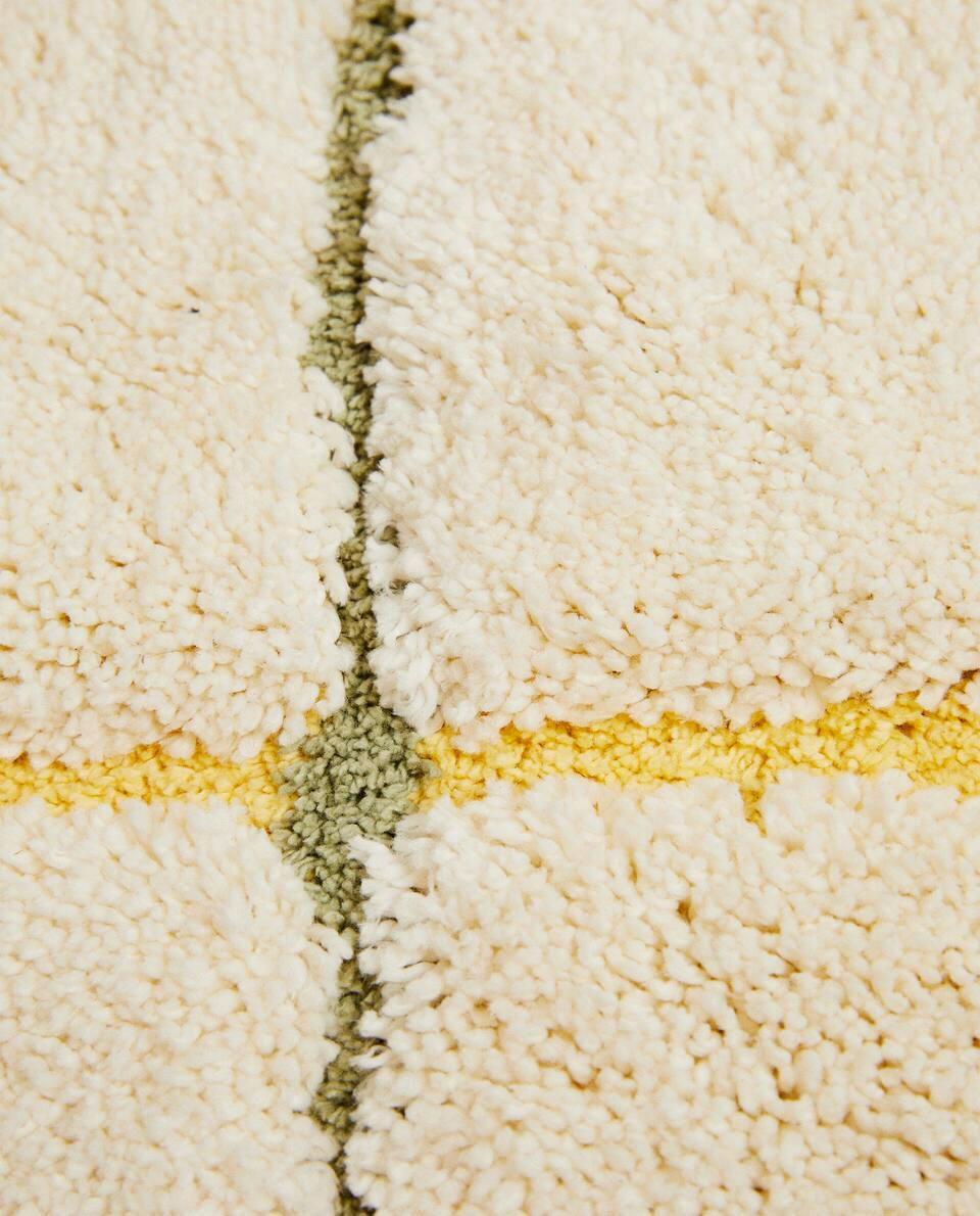 KIDS’ CHECK AND TASSELS RUG