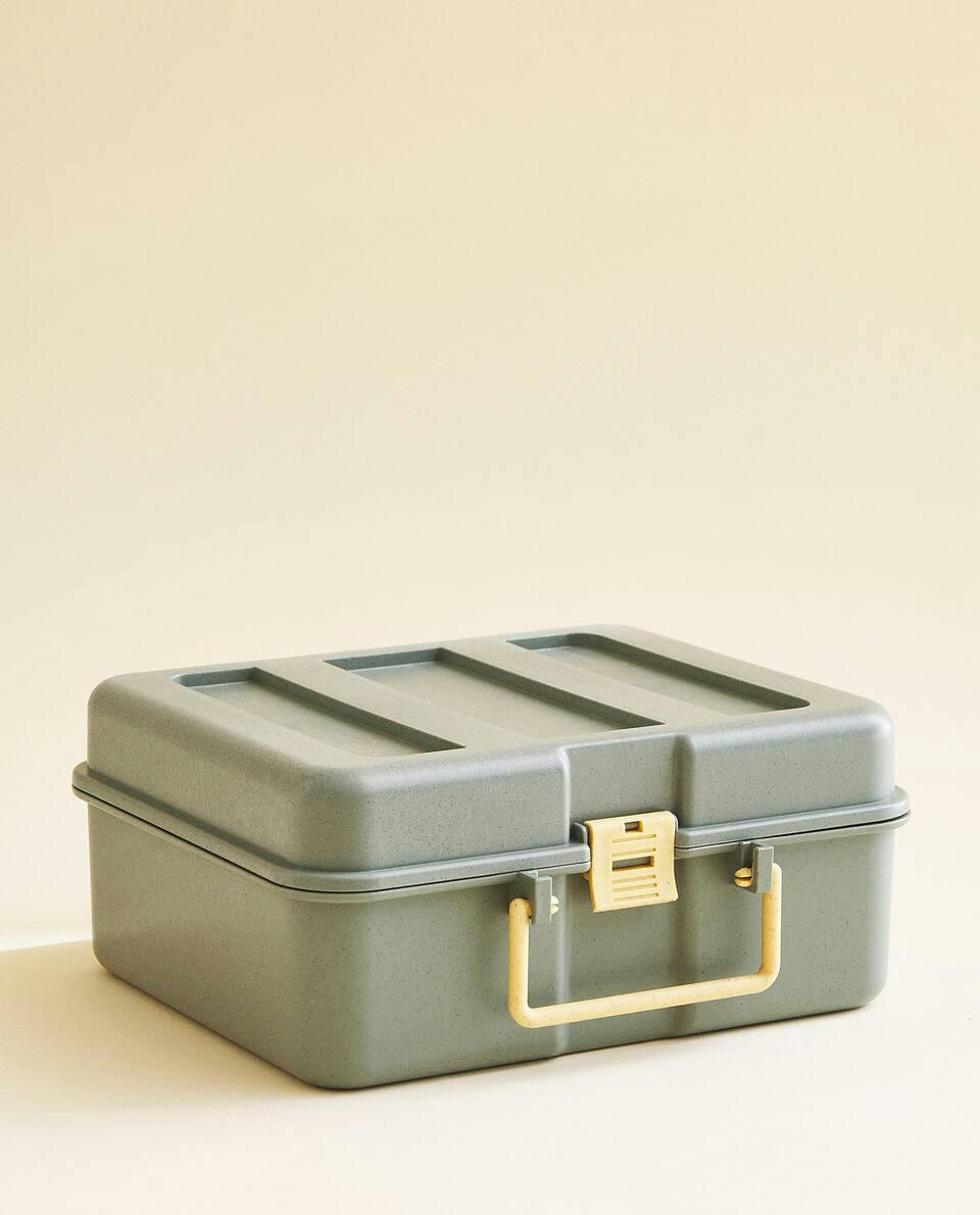 BRIEFCASE WITH HANDLE