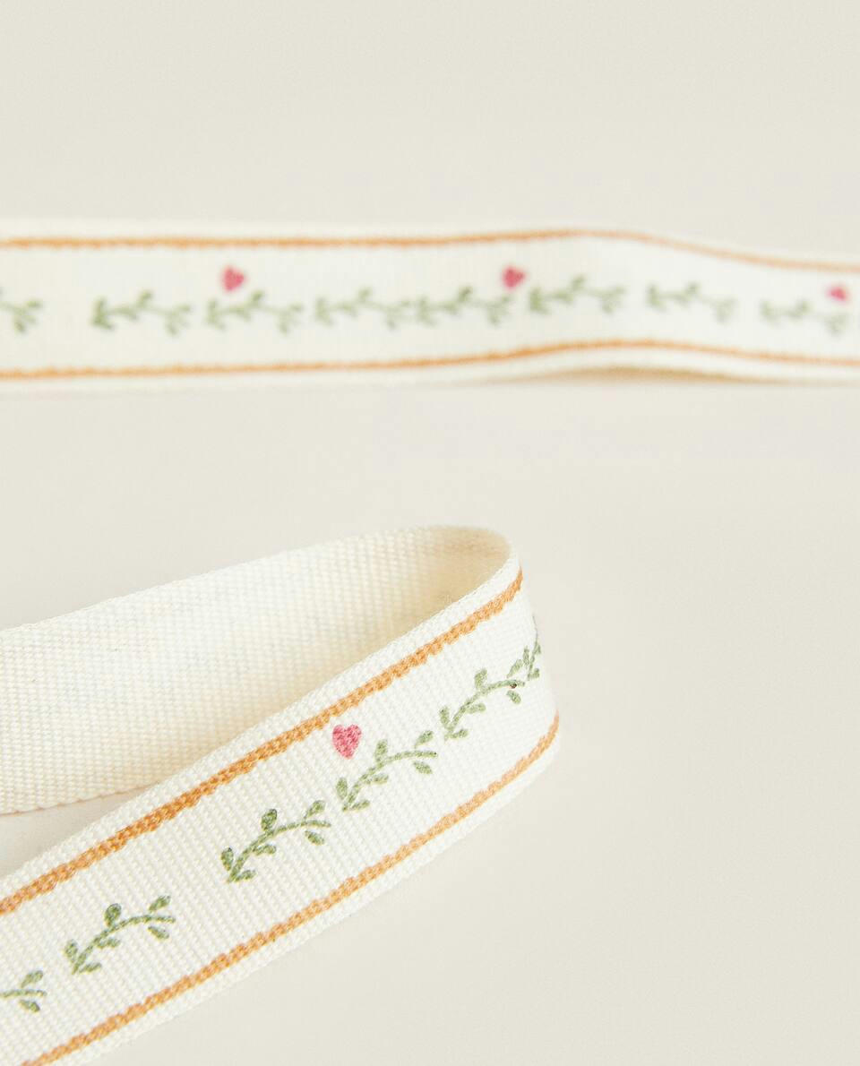 PACK OF CHILDREN’S CHRISTMAS GIFT TAPE (PACK OF 2)