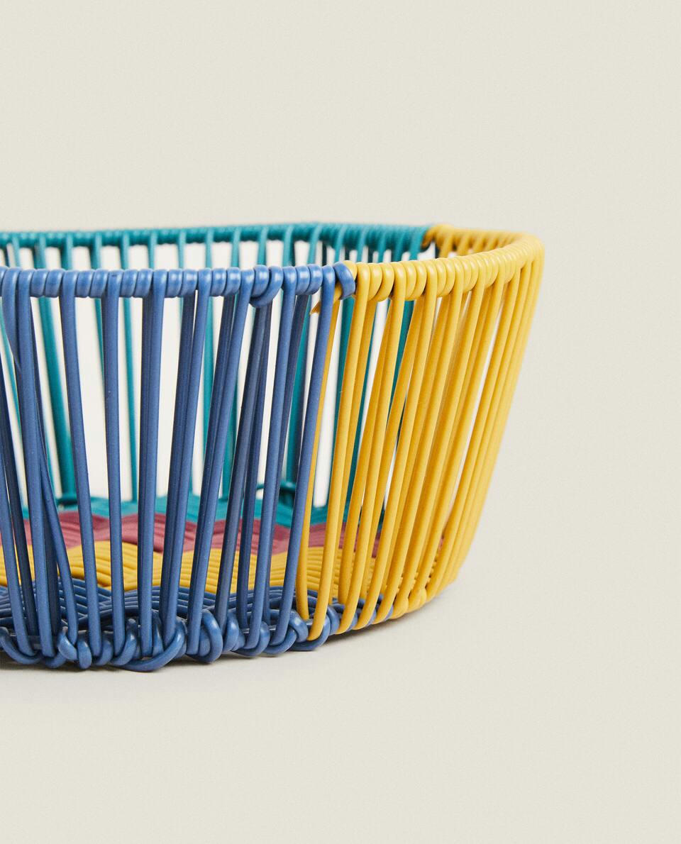 MULTICOLOURED ROUND WOVEN BASKET
