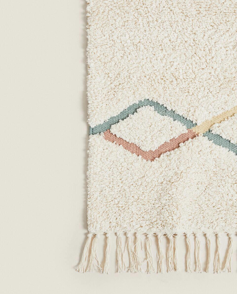 DIAMOND DESIGN COTTON RUG