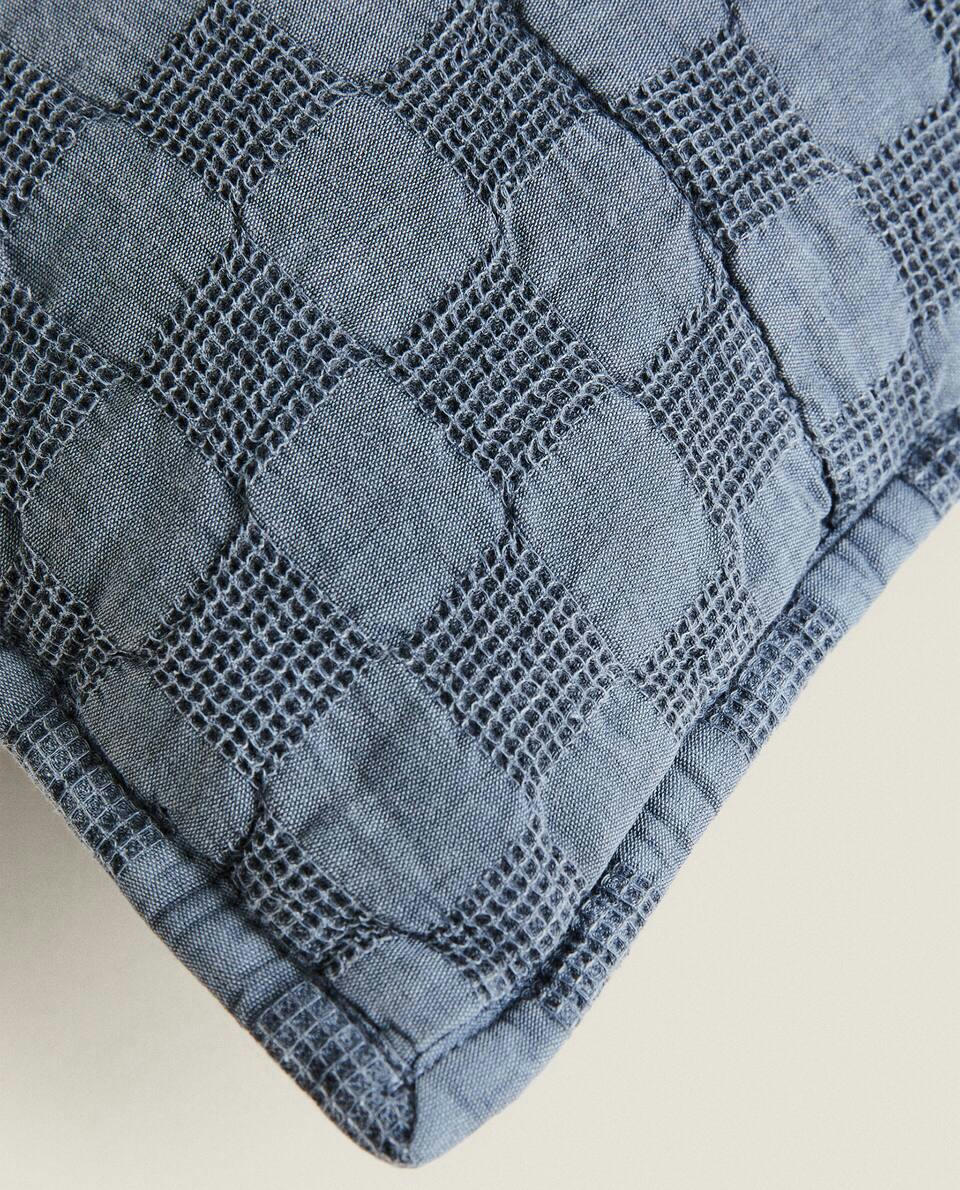 WAFFLE-KNIT CUSHION COVER