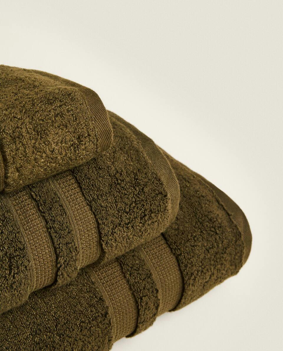 EXTRA SOFT TOWEL WITH DOUBLE BORDER