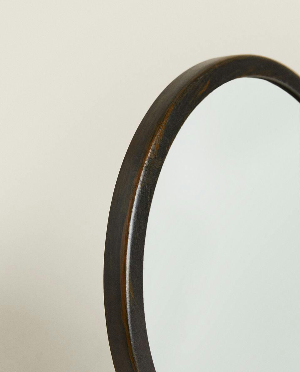 ROUND TABLE MIRROR