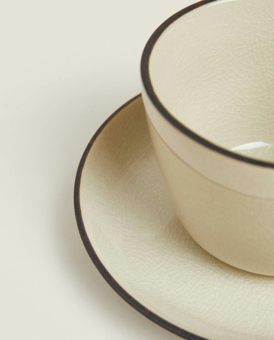 STONEWARE TEACUP WITH RIM DETAIL