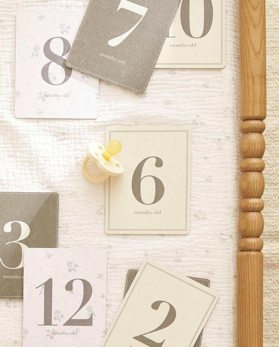 BABY MILESTONE CARDS WITH BOX