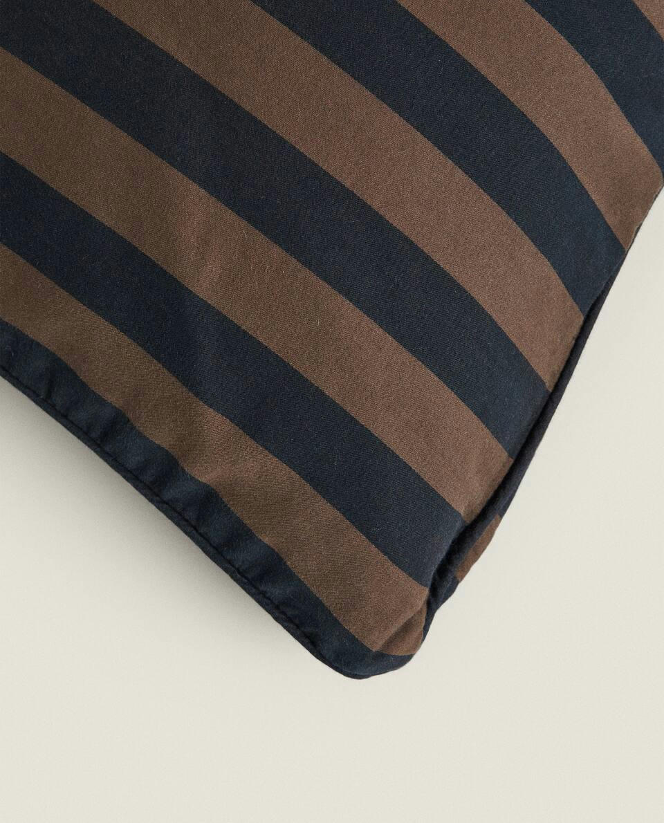 STRIPED CUSHION COVER