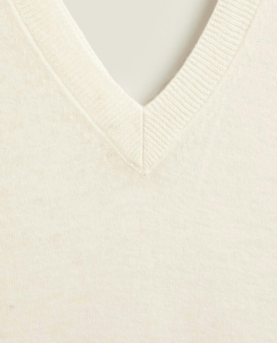 FINE CASHMERE SWEATER