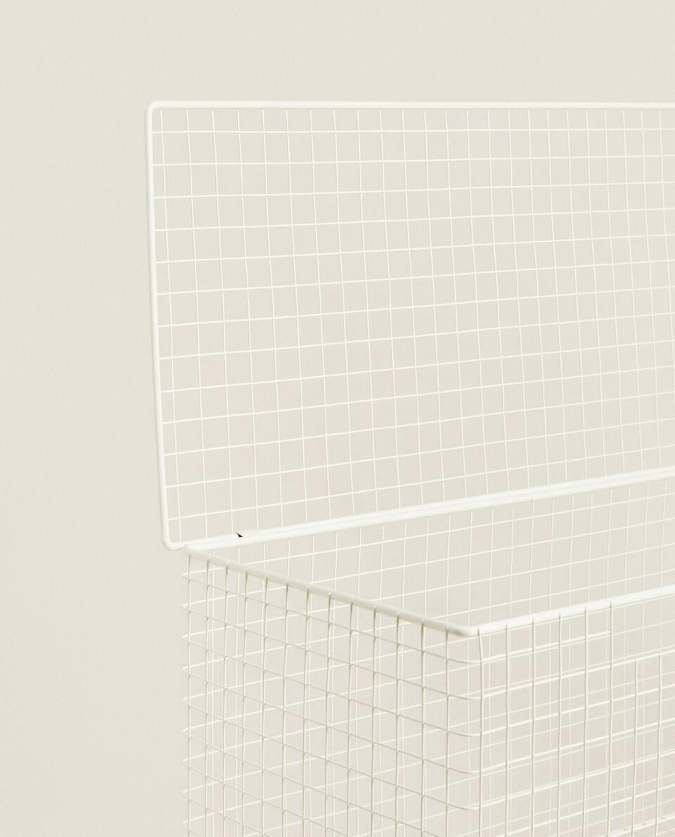 METAL CHEST WITH LID