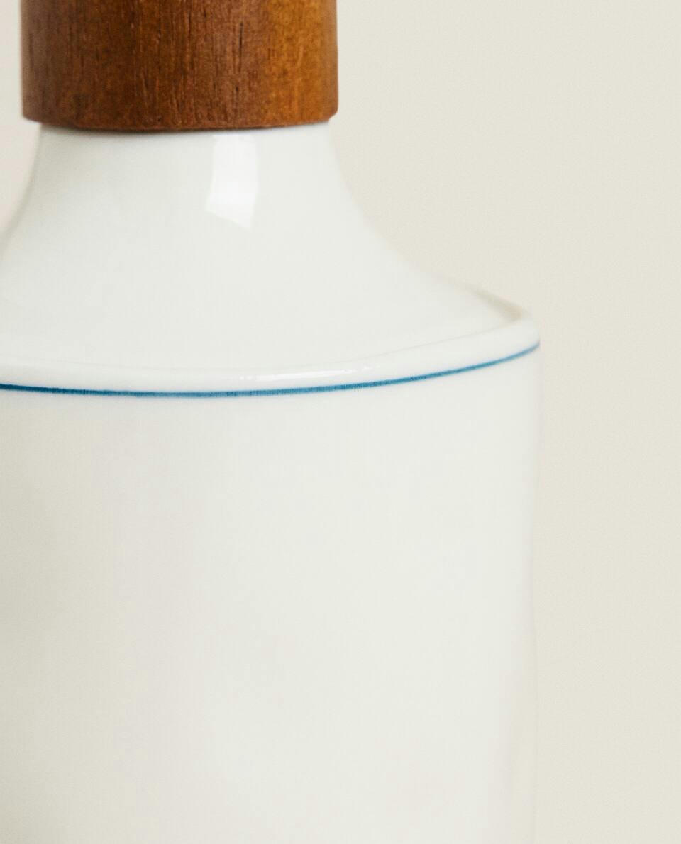 PLAIN CERAMIC BATHROOM SET