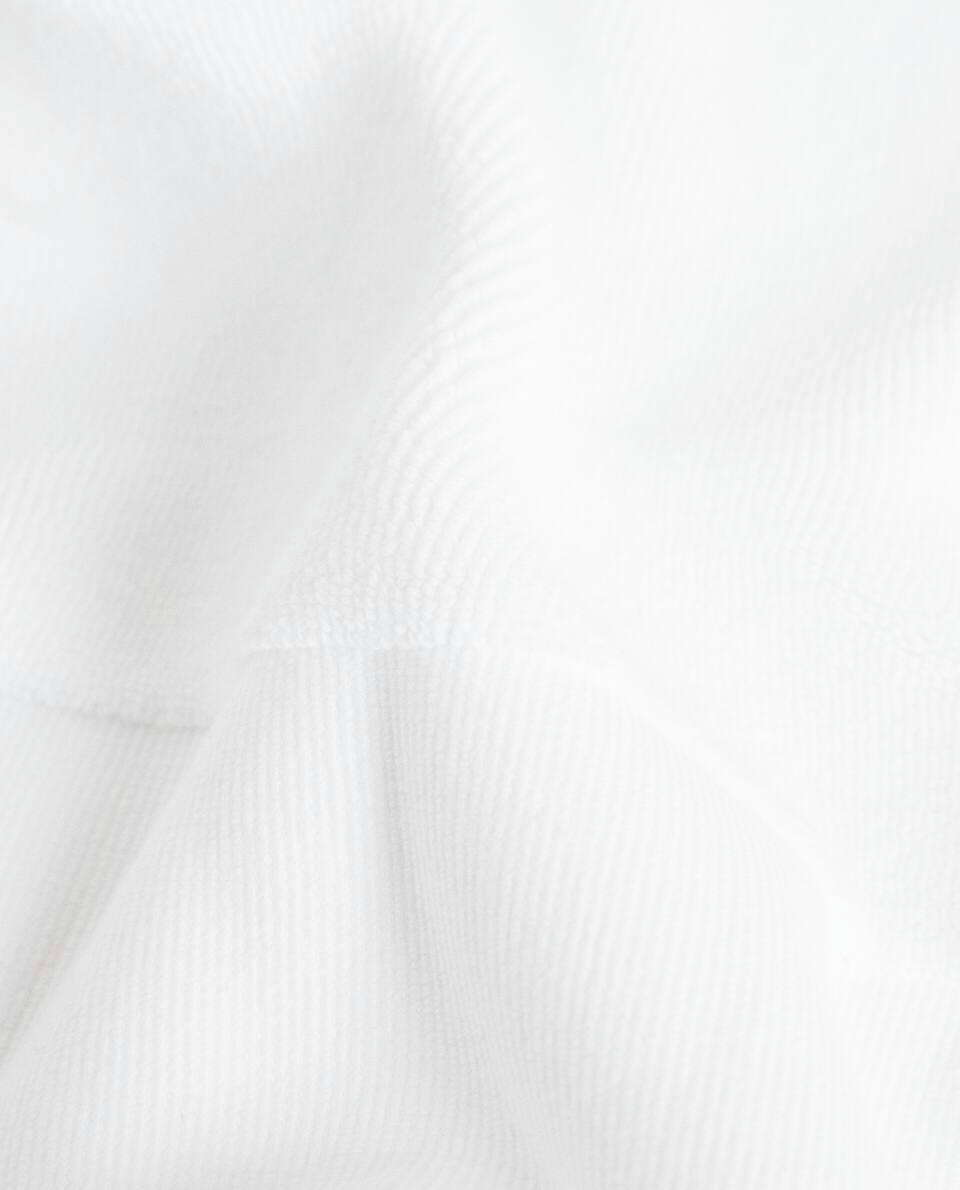 BATH MAT WITH WIDE EDGE