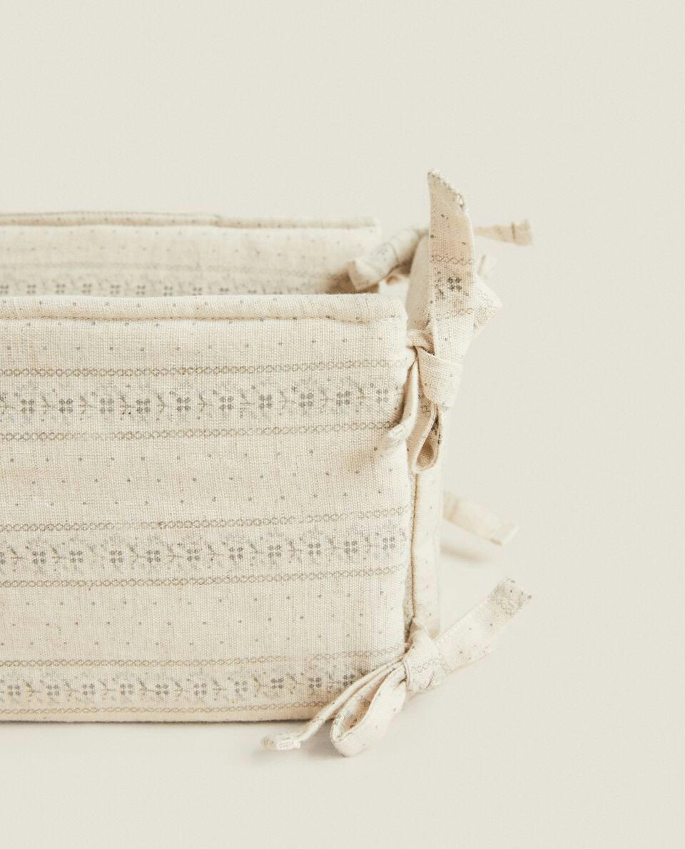 INDIVIDUAL ORGANISER WITH BORDER