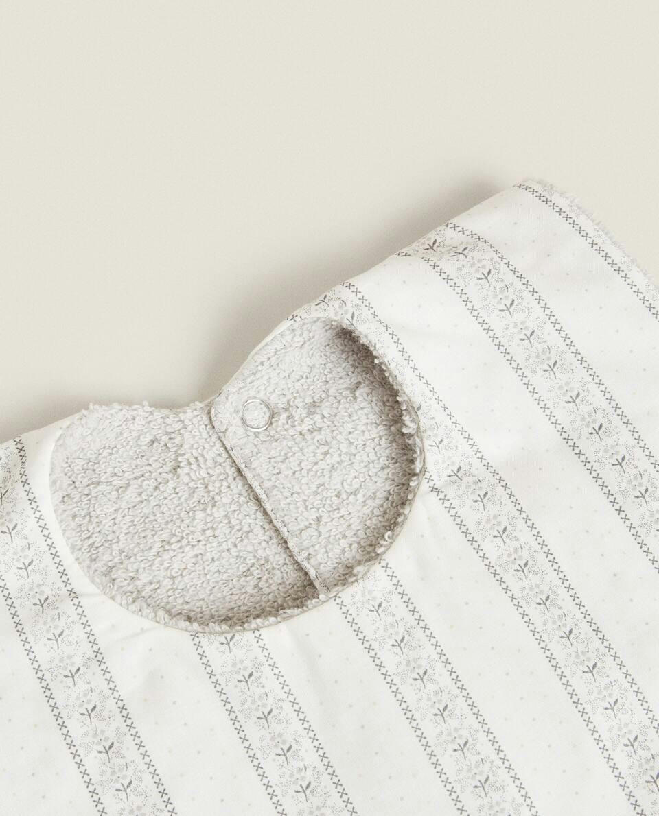 BIB WITH FLORAL BORDER