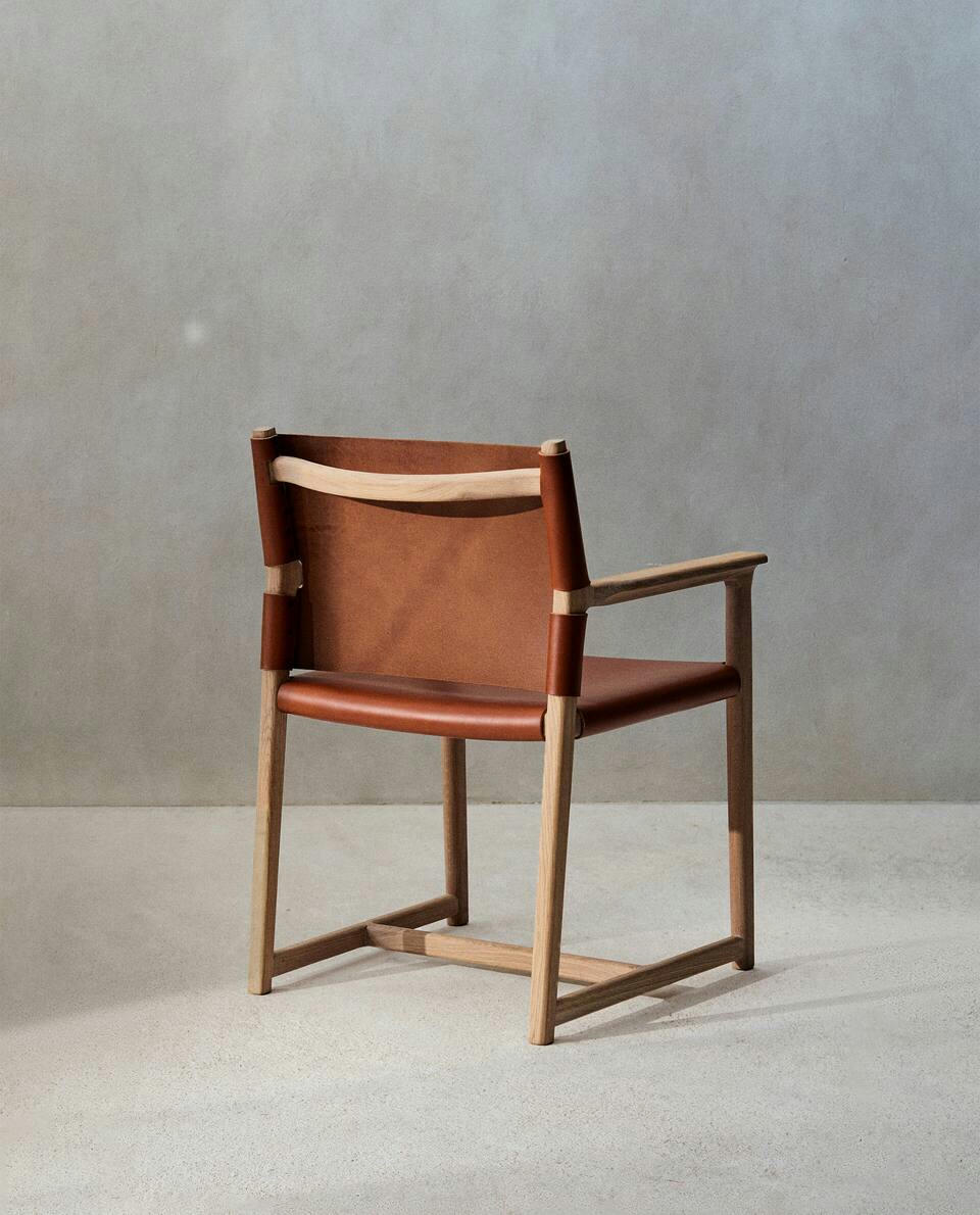 CHAIR 03