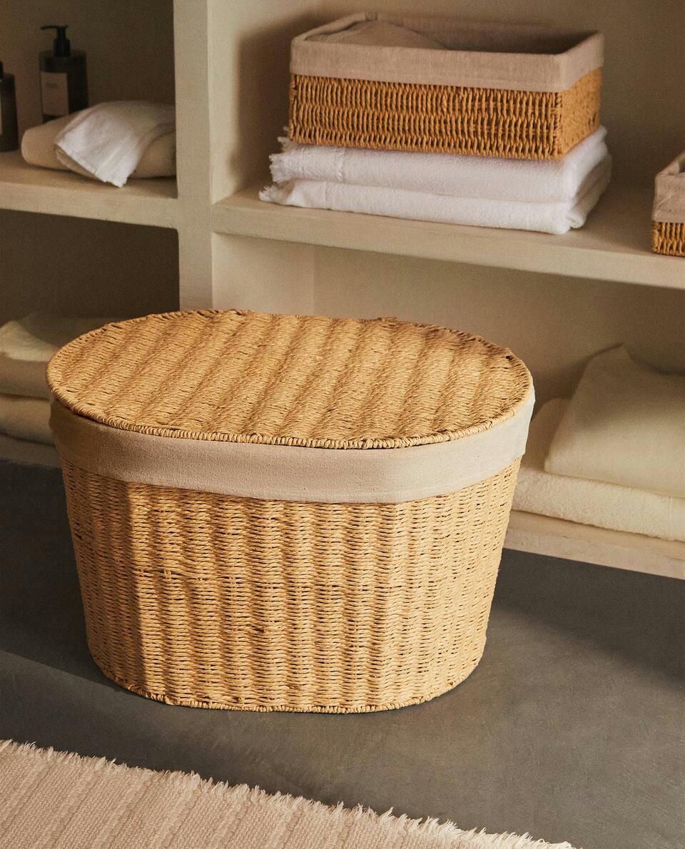 OVAL TRUNK WITH FABRIC LINING