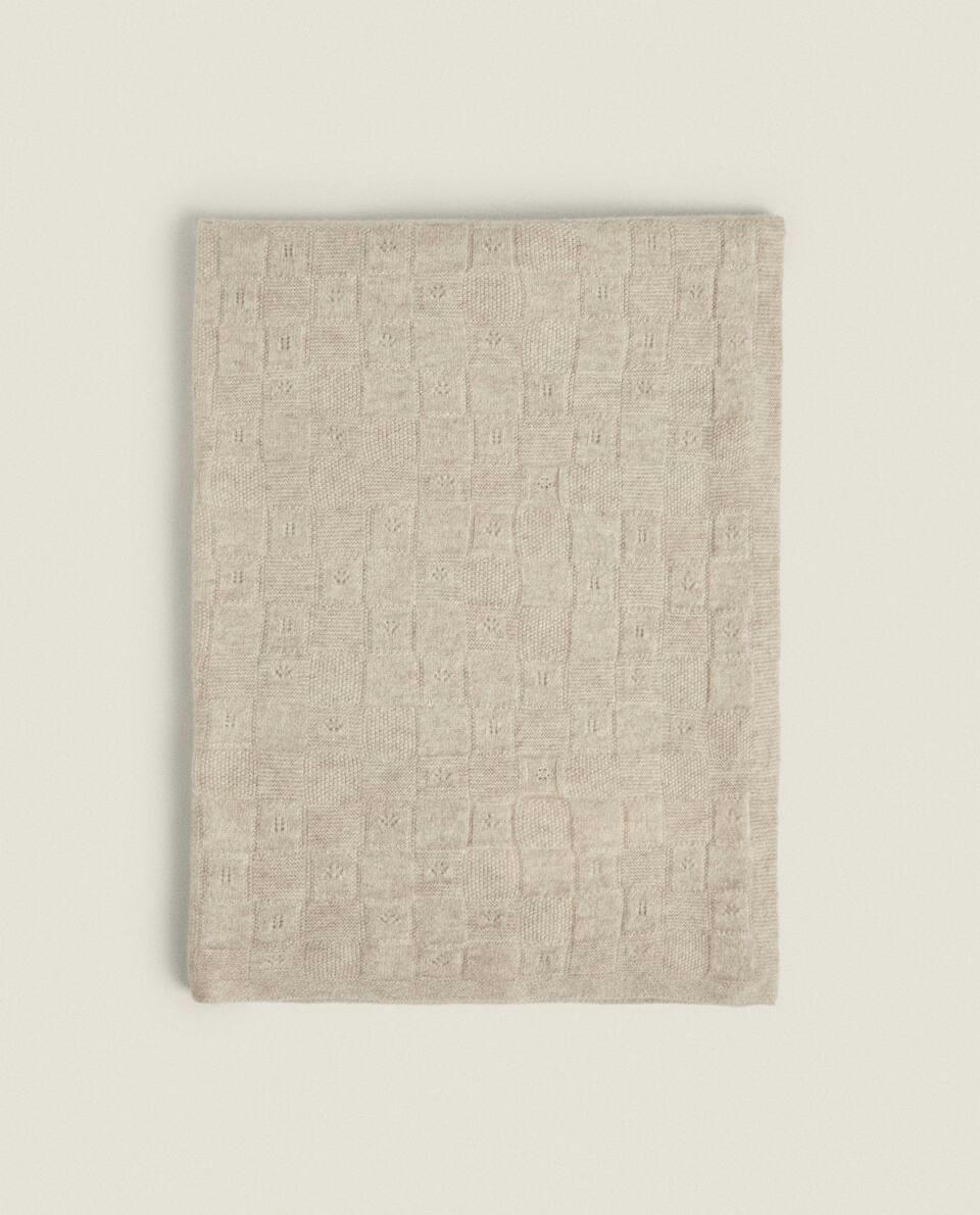 CASHMERE KNIT BLANKET