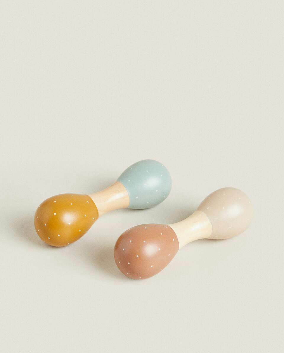 WOODEN MARACAS