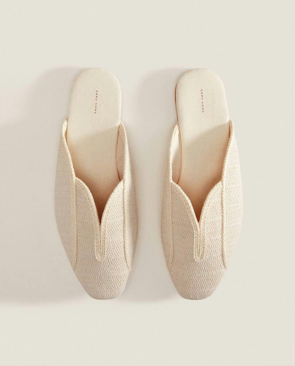 BABOUCHE SLIPPERS WITH DETAILING