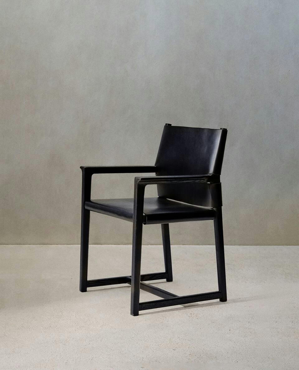 CHAIR 03