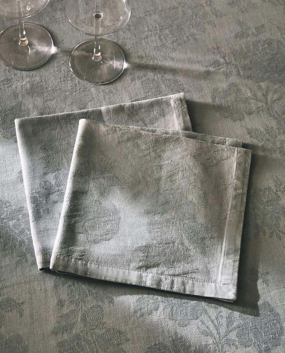 FLORAL JACQUARD NAPKINS (PACK OF 2)