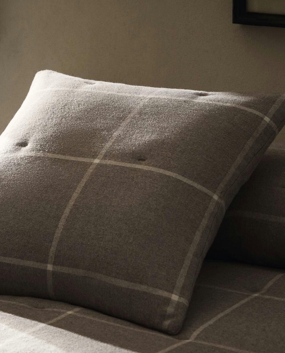 FLANNEL CUSHION COVER