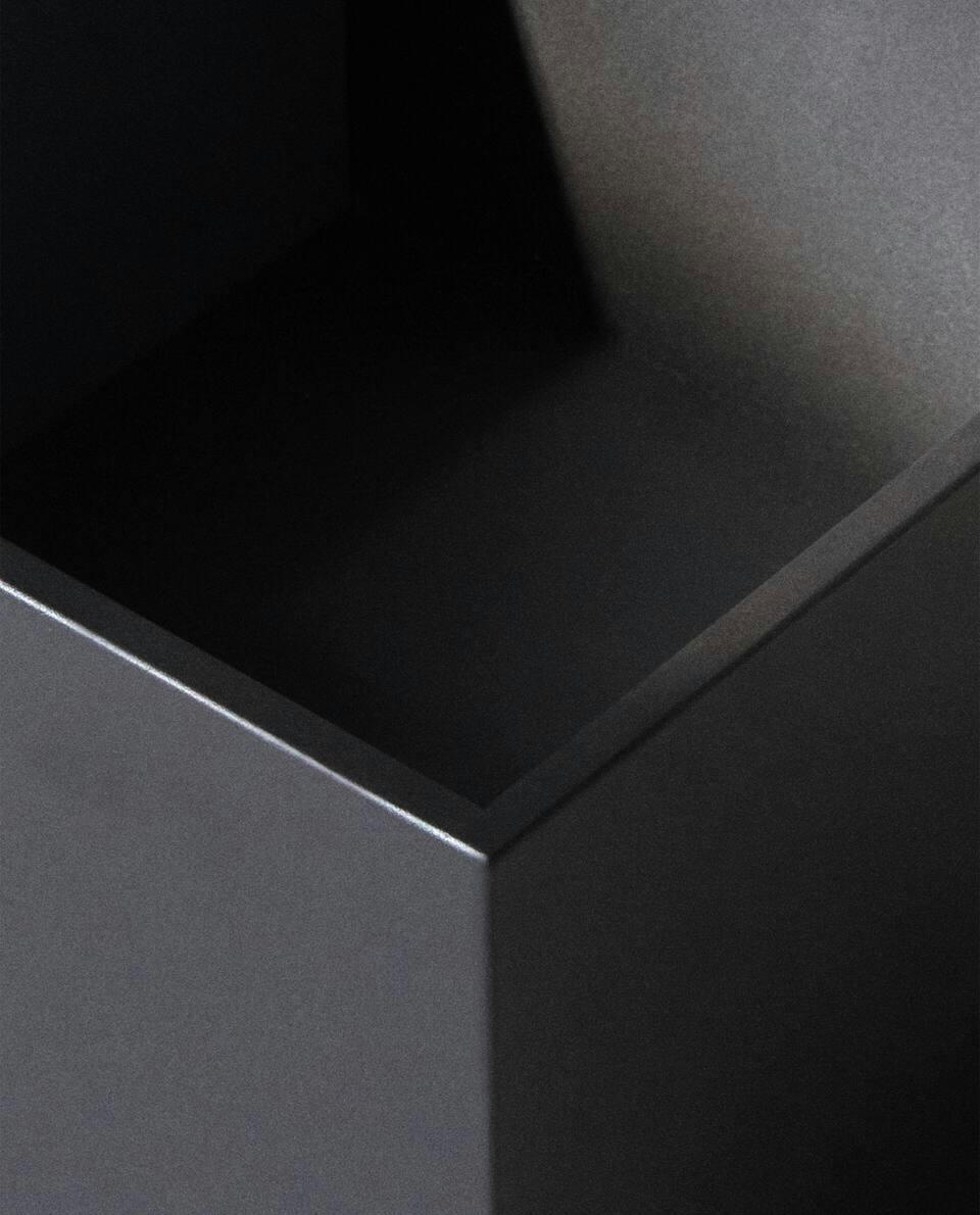 FURNITURE | ACCESSORIES 01