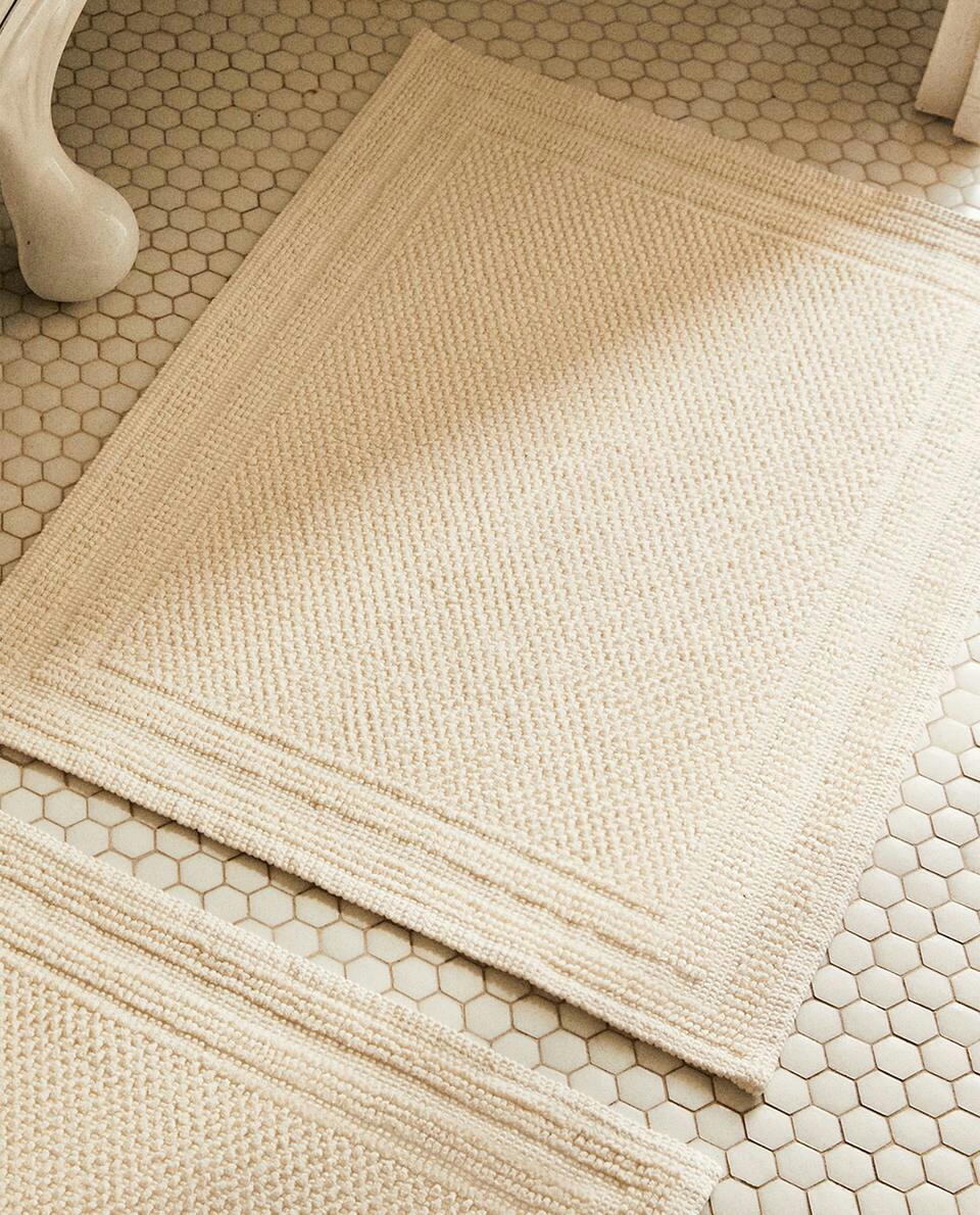 COTTON BATH MAT
