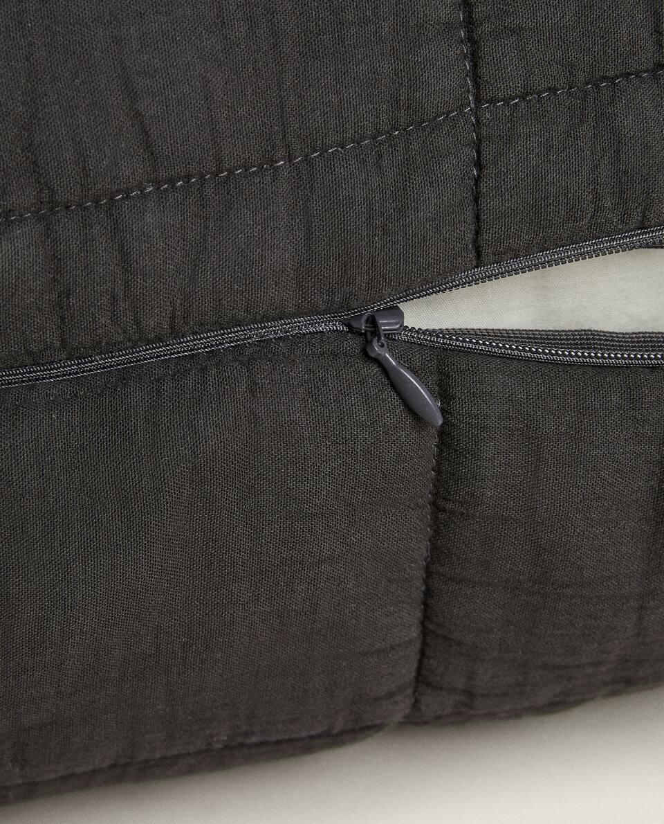 XXL QUILTED CUSHION COVER