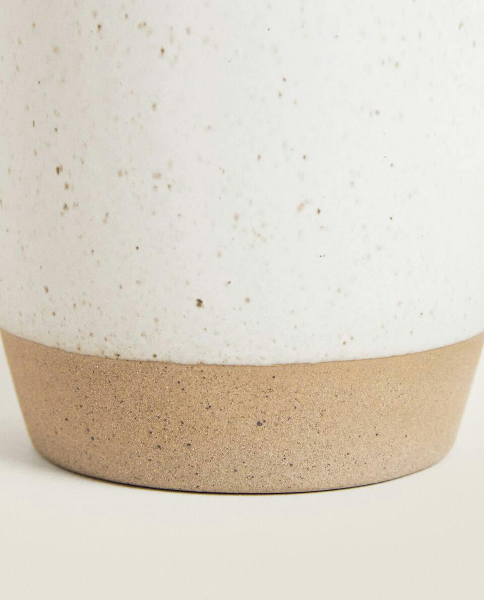 VASE WITH RAISED DESIGN