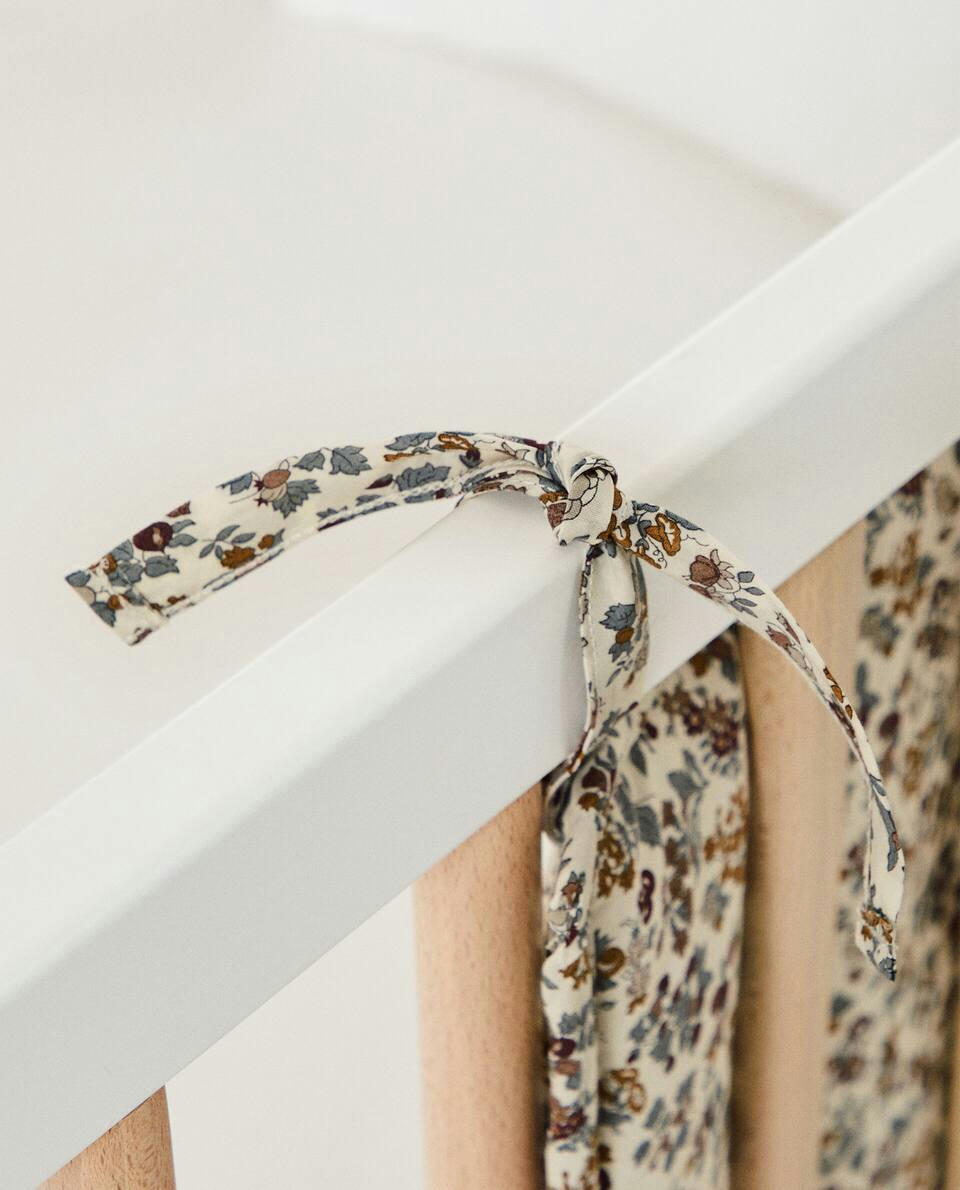 FLORAL PRINT FABRIC CHILDREN’S COT BUMPER COVER