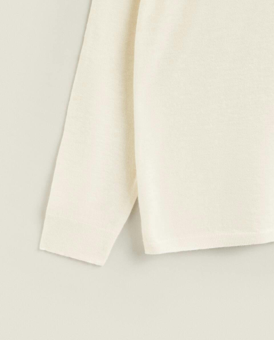 FINE CASHMERE SWEATER