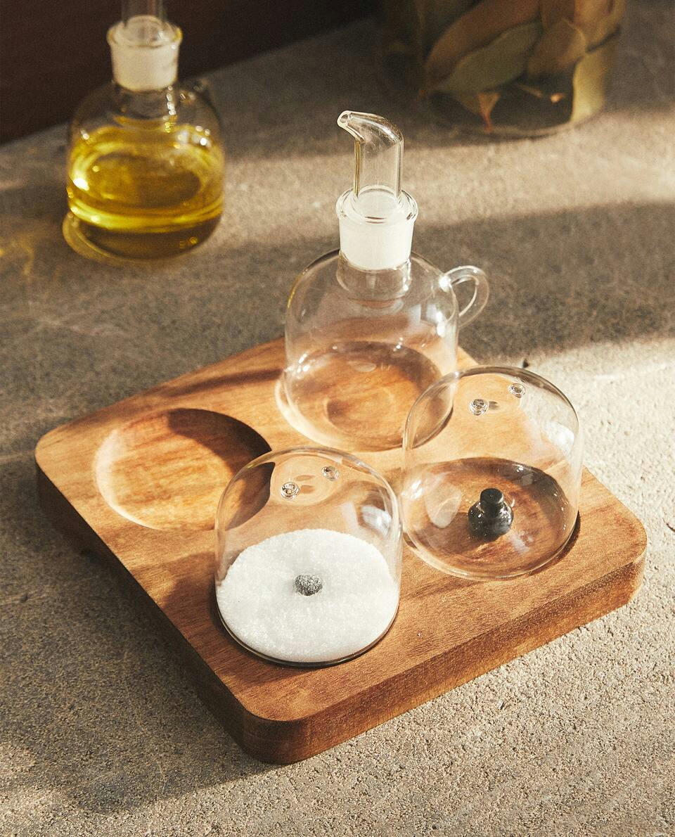 SALT AND CRUET WITH TRAY SET