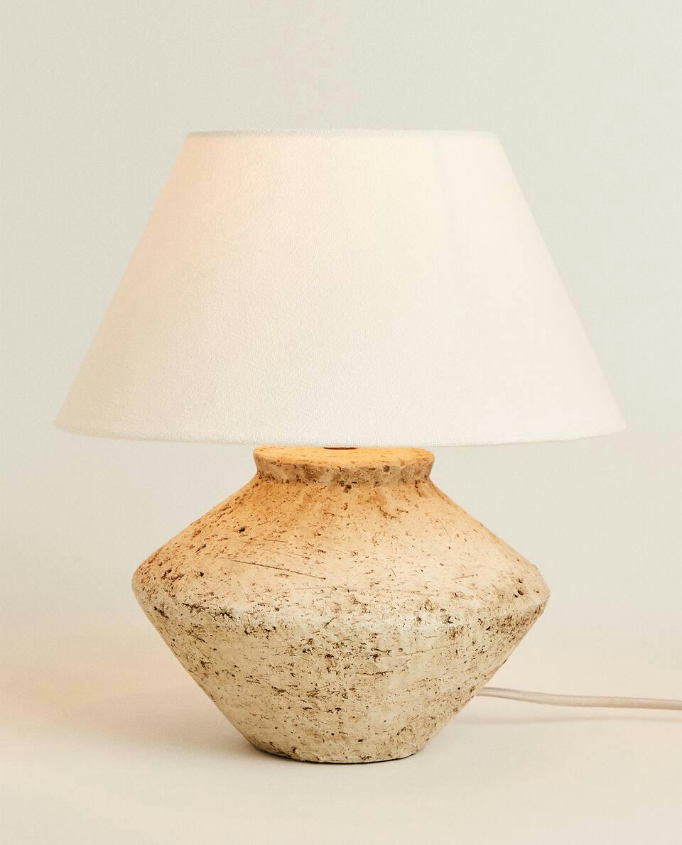 MEDIUM EARTHENWARE BASE LAMP