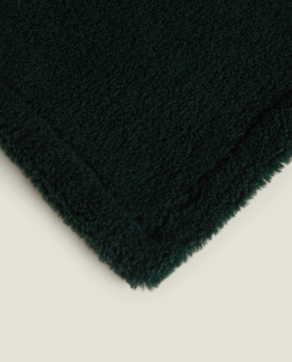 FAUX SHEARLING CHRISTMAS BLANKET