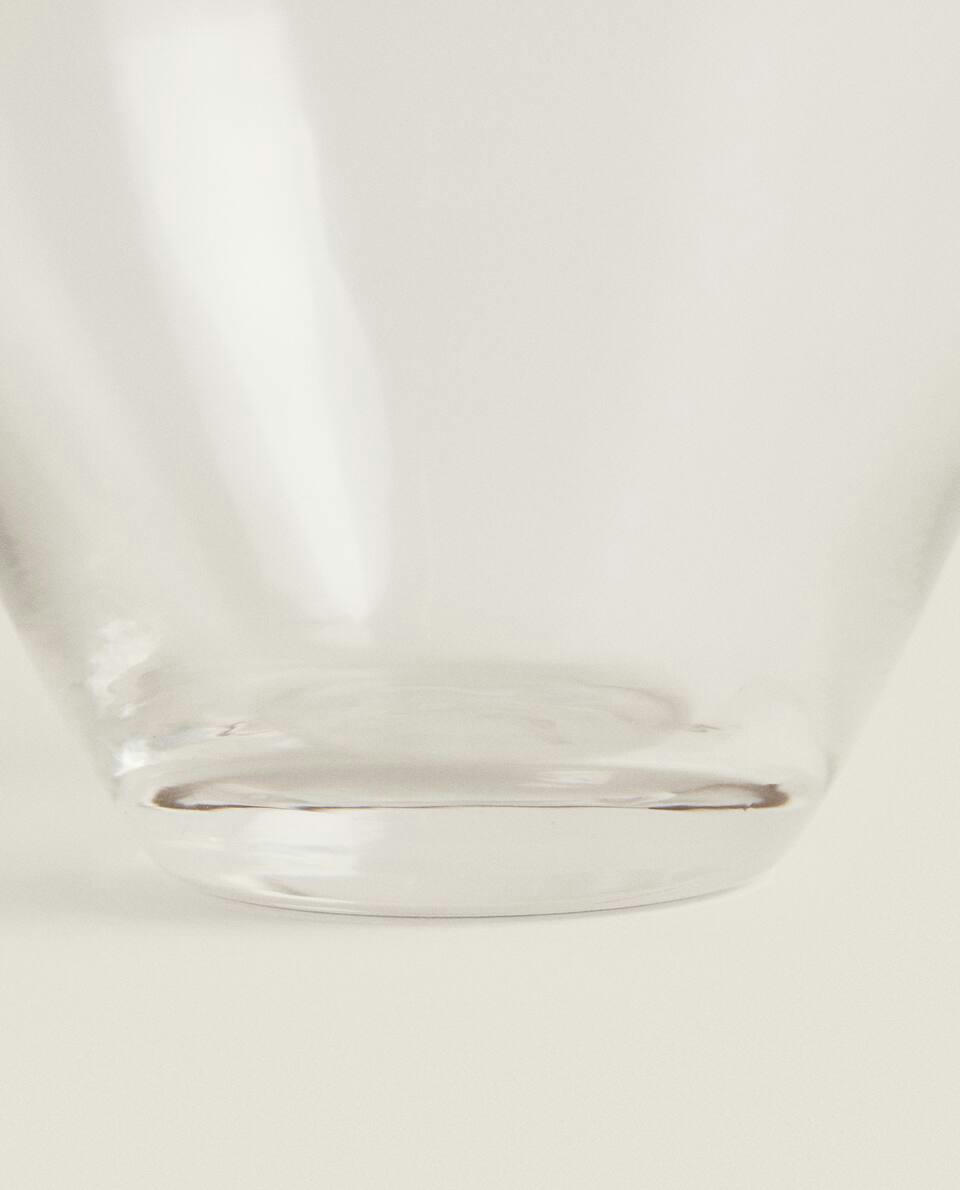 GLASS VASE WITH LINE