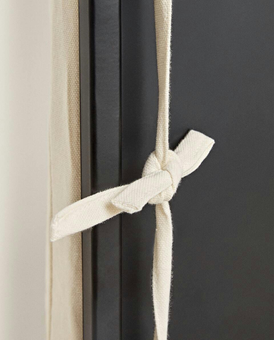 METAL STOOL WITH CUSHION