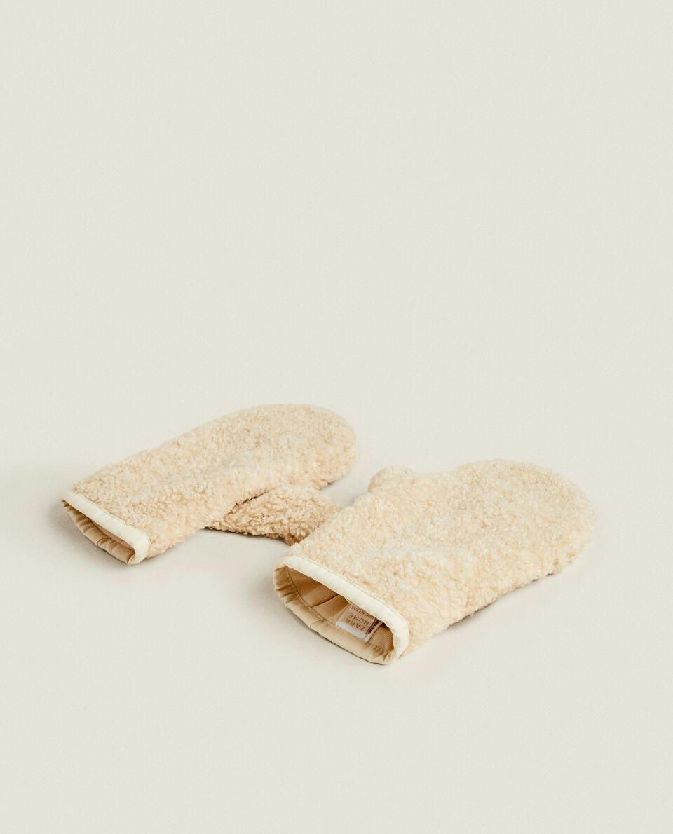 FAUX SHEARLING MITTENS