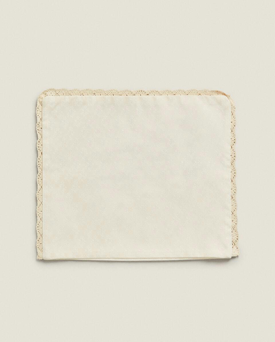 CHILDREN’S FLAT SHEET AND PILLOWCASE SET WITH LACE TRIM