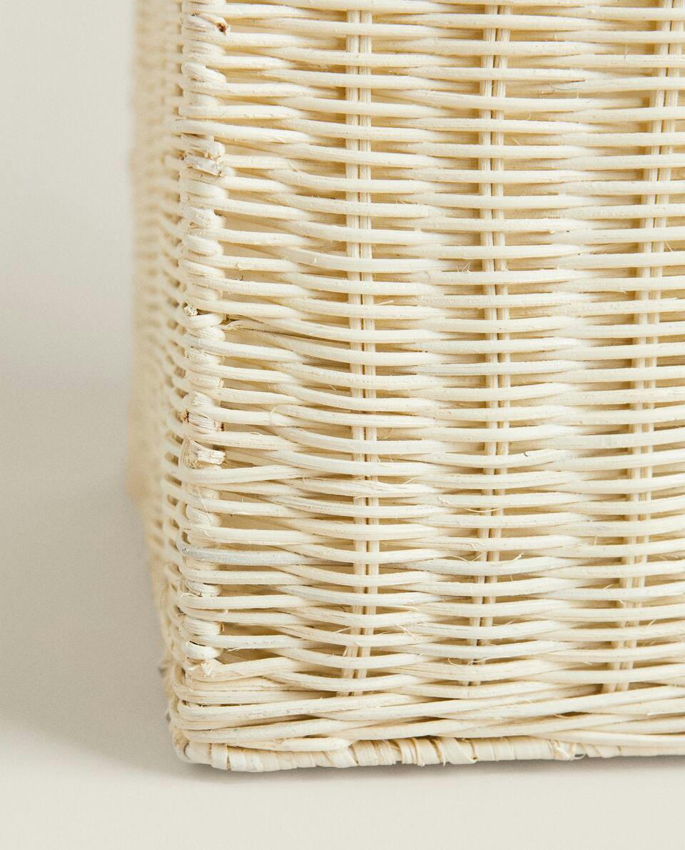 SQUARE RATTAN BASKET